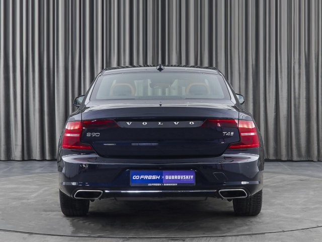 Volvo S90 2018
