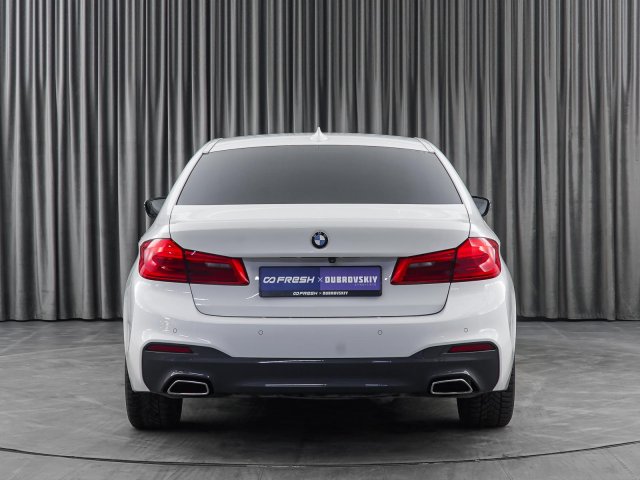 BMW 5 серии 2019