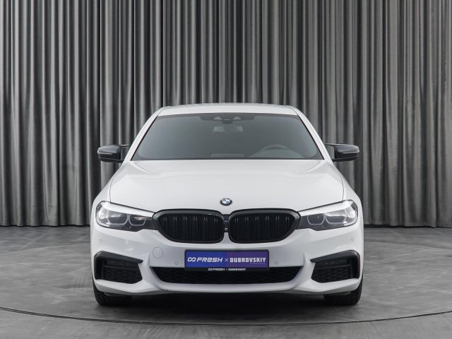 BMW 5 серии 2019
