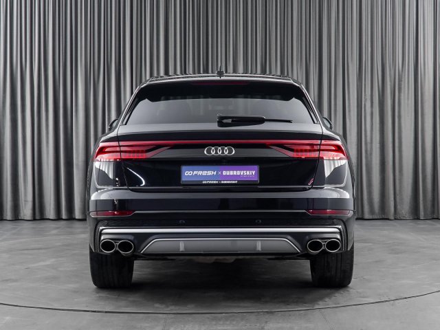 Audi SQ8 2021