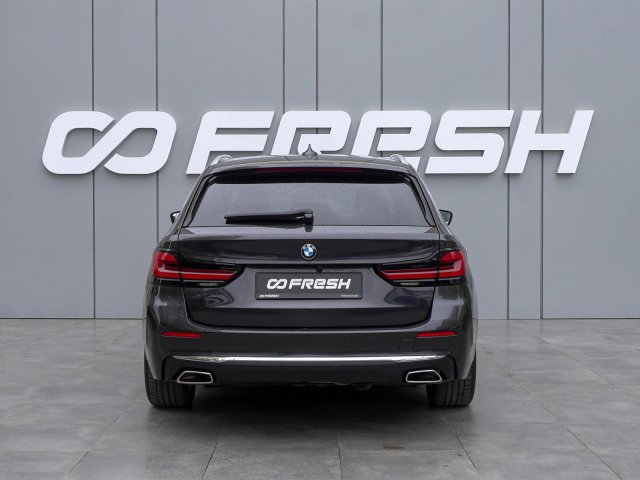 BMW 5 серии 2021