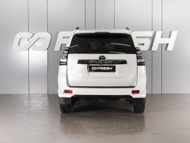 Toyota Land Cruiser Prado 2021