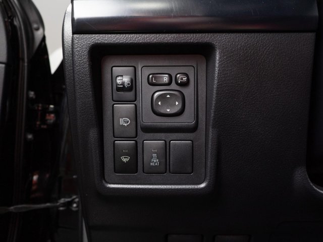 Toyota Land Cruiser Prado 2012