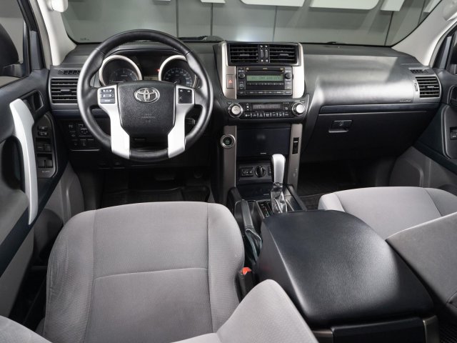 Toyota Land Cruiser Prado 2012