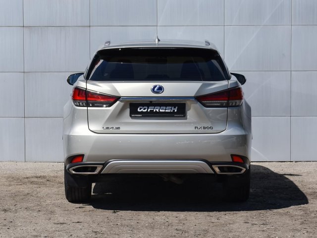 Lexus RX 2021