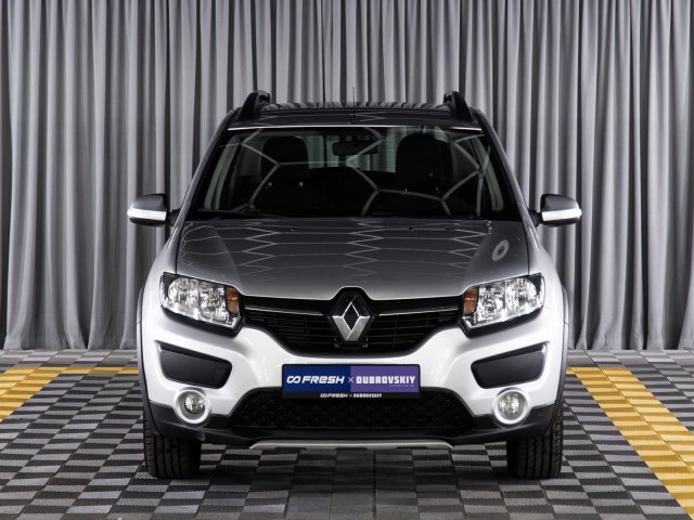 Renault Sandero 2015