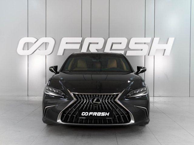 Lexus ES 2021