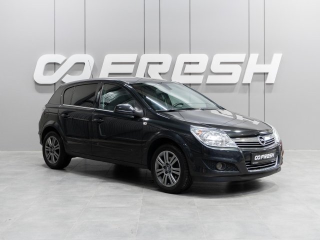 Opel Astra 2011