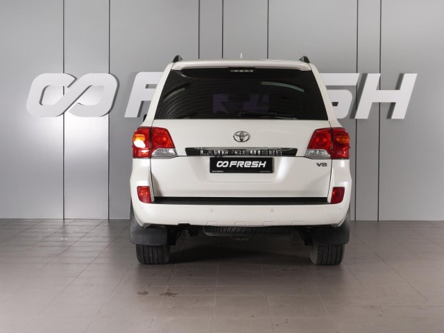 Toyota Land Cruiser 2014