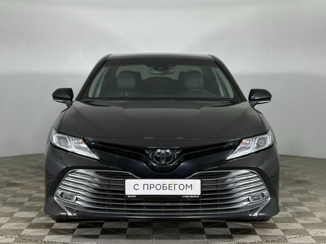 Toyota Camry 2019