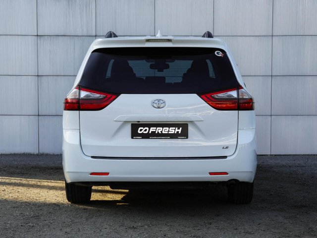 Toyota Sienna 2019