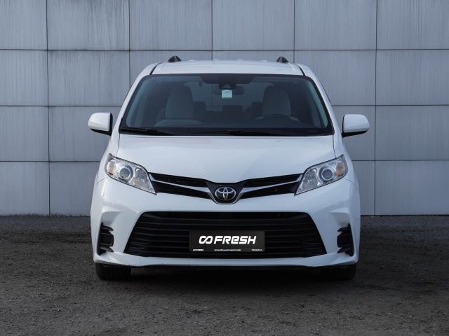 Toyota Sienna 2019