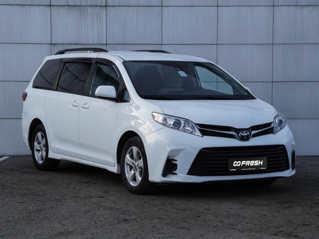 Toyota Sienna 2019