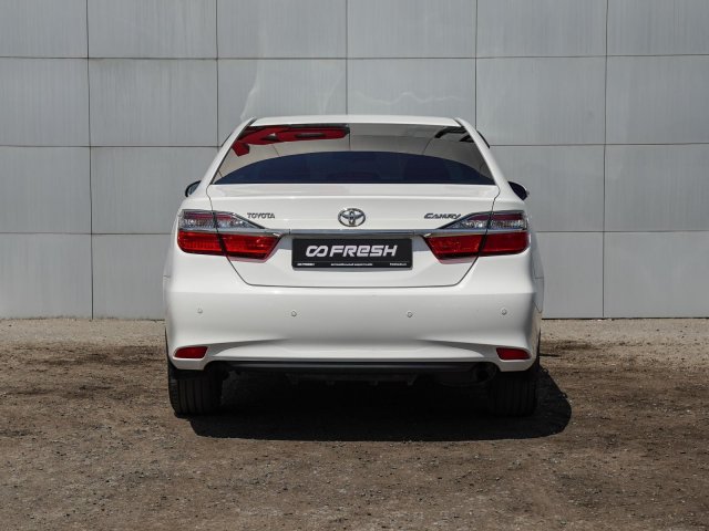 Toyota Camry 2015