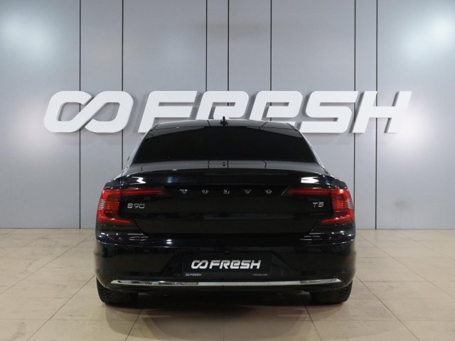 Volvo S90 2021