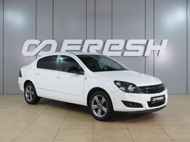 Opel Astra 2013