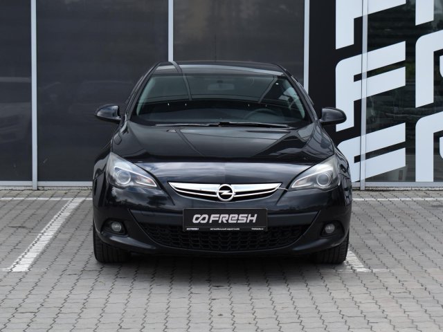 Opel Astra 2012