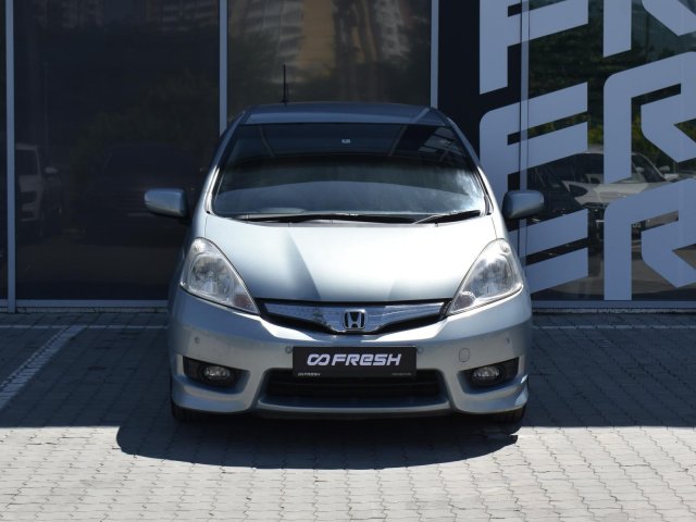 Honda Fit Shuttle 2012