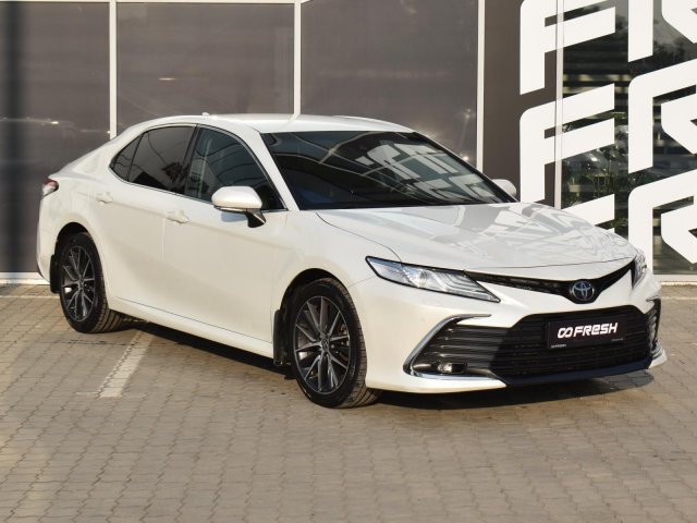 Toyota Camry 2021