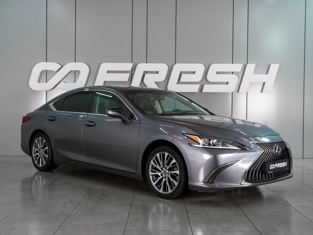 Lexus ES 2019