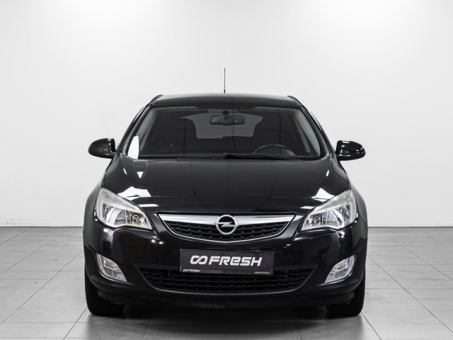 Opel Astra 2011