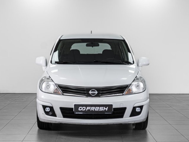 Nissan Tiida 2012