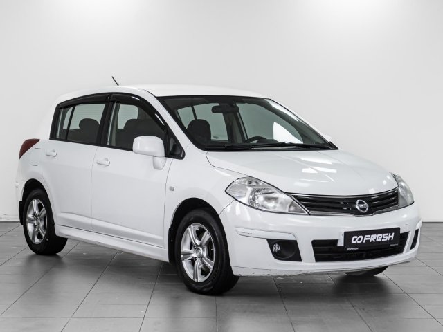 Nissan Tiida 2012