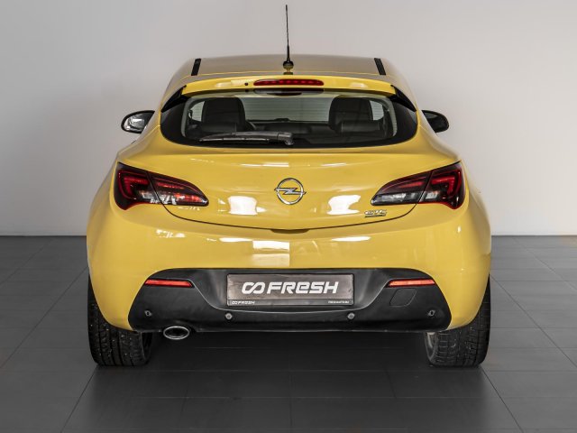 Opel Astra 2013