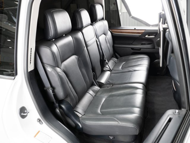 Lexus LX 2019
