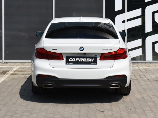 BMW 5 серии 2019