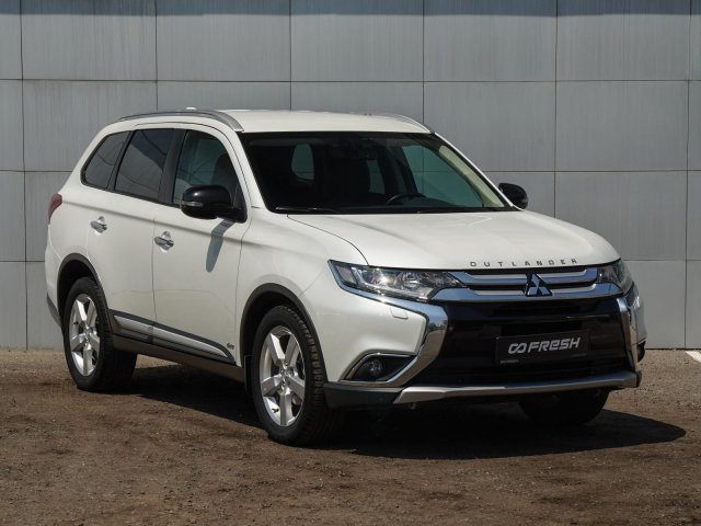 Mitsubishi Outlander 2016