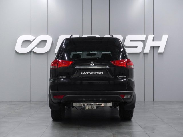 Mitsubishi Pajero Sport 2014