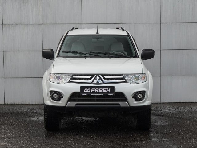 Mitsubishi Pajero Sport 2014