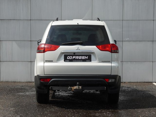 Mitsubishi Pajero Sport 2014