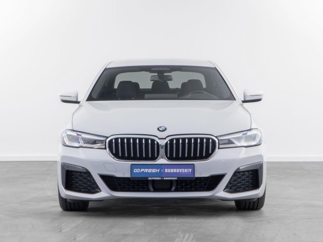 BMW 5 серии 2021