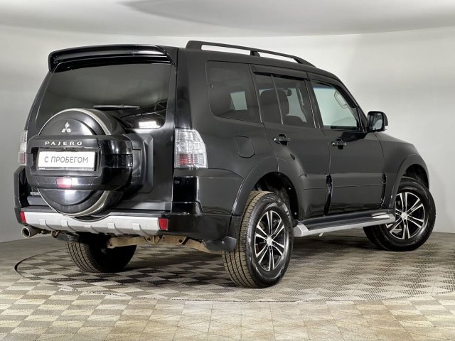 Mitsubishi Pajero 2012