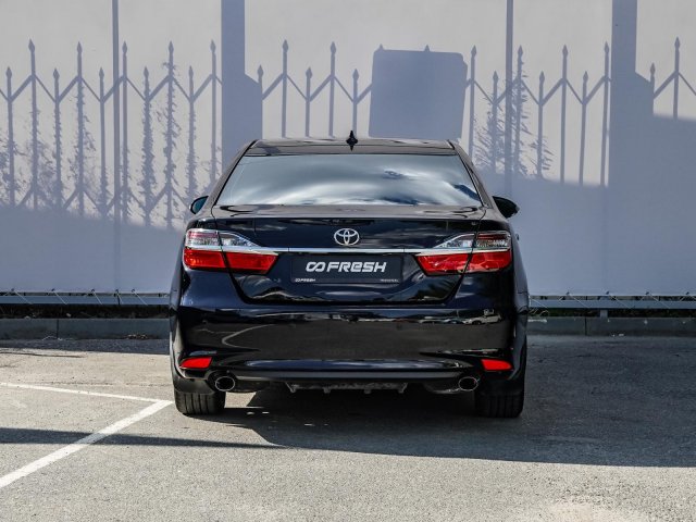 Toyota Camry 2016