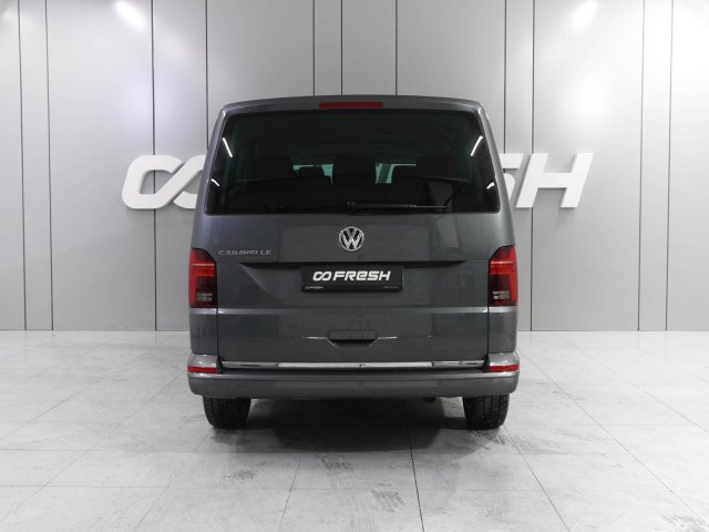 Volkswagen Caravelle 2023