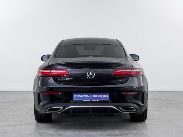 Mercedes-Benz E-Класс 2019