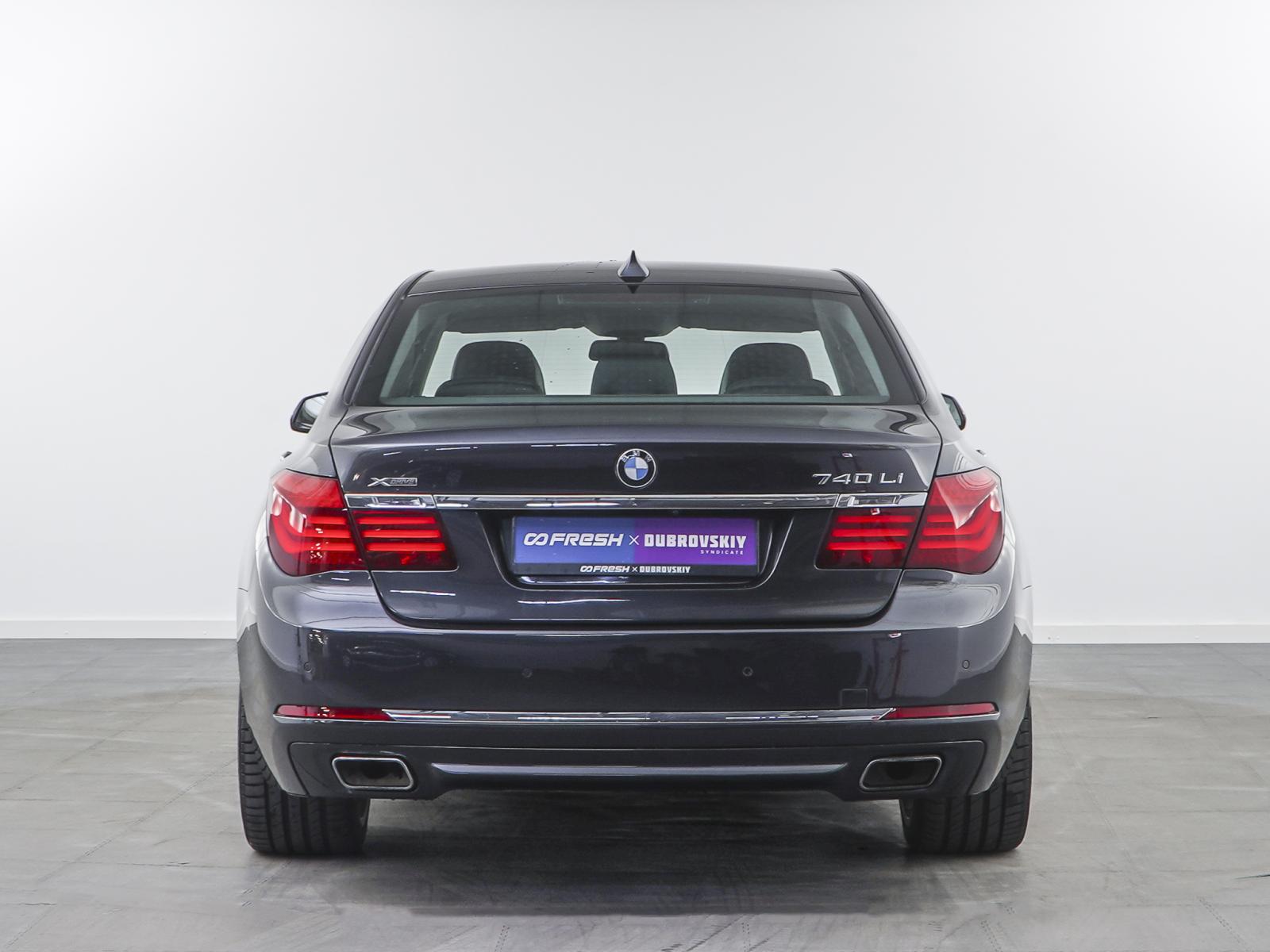 Hyundai Genesis 2014