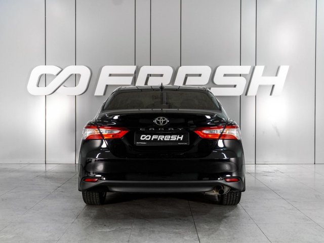 Toyota Camry 2021