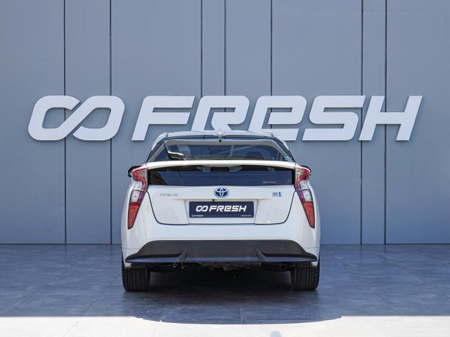 Toyota Prius 2016