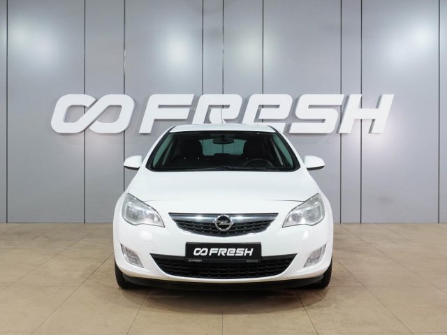 Opel Astra 2011