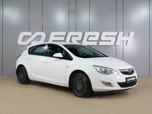 Opel Astra 2011