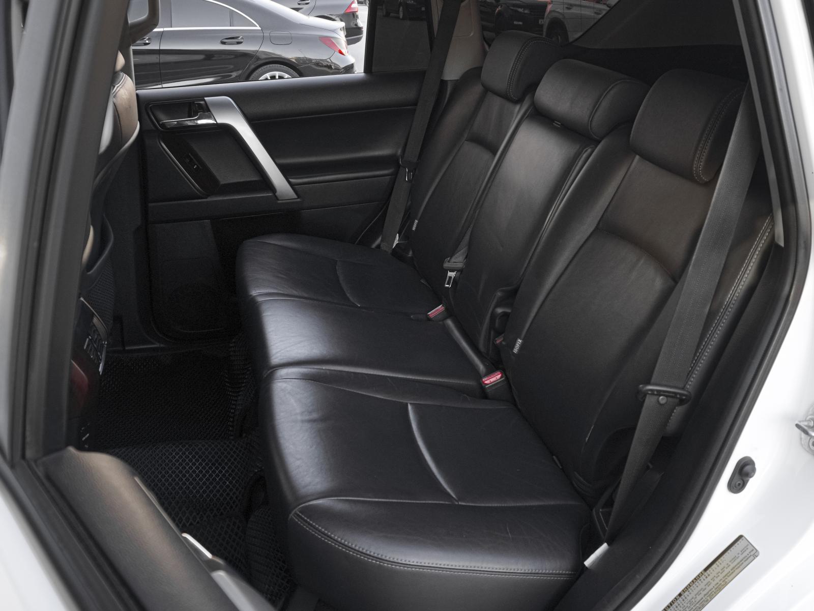 Toyota Land Cruiser Prado 2016