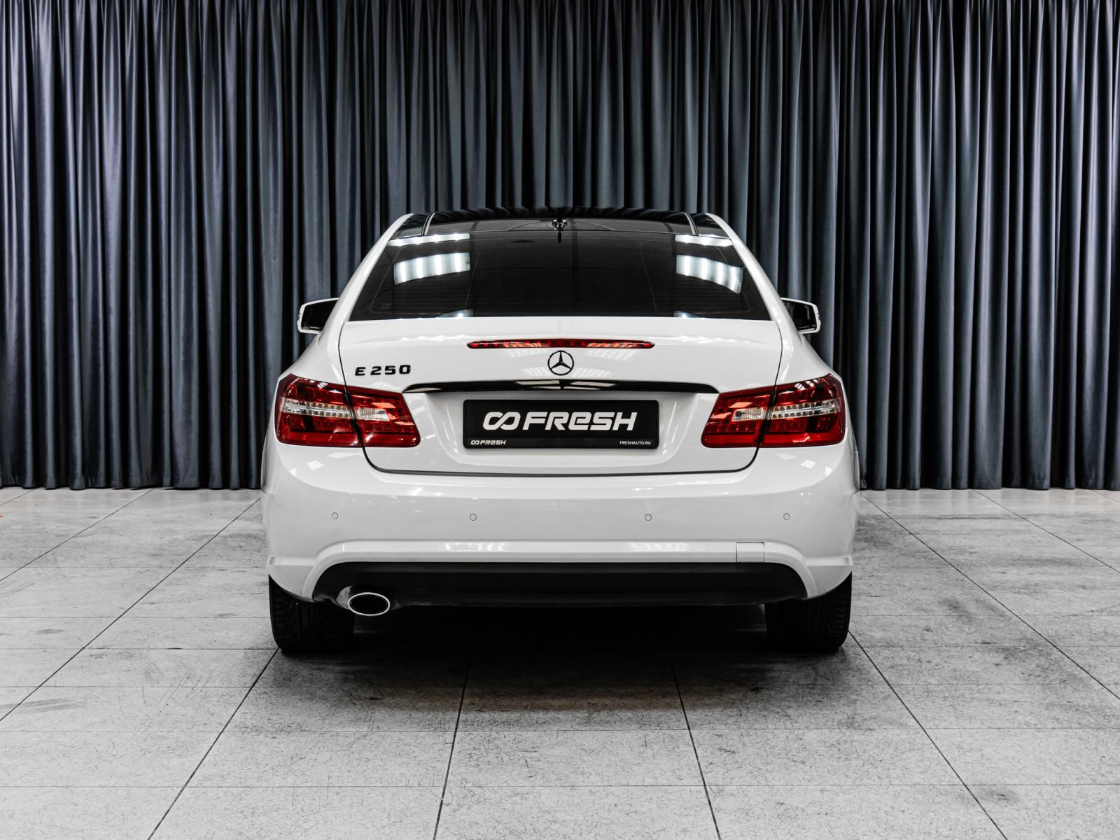 Mercedes-Benz E-Класс 2012