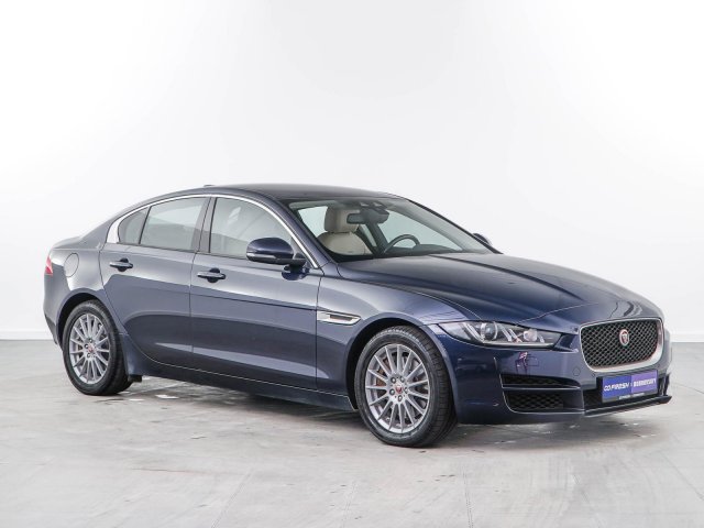 Jaguar XE 2018