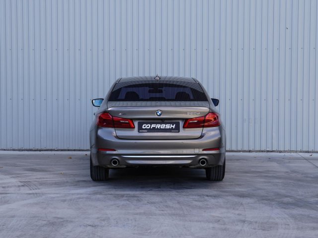 BMW 5 серии 2018