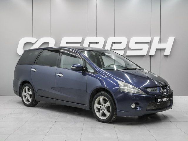 Mitsubishi Grandis 2004