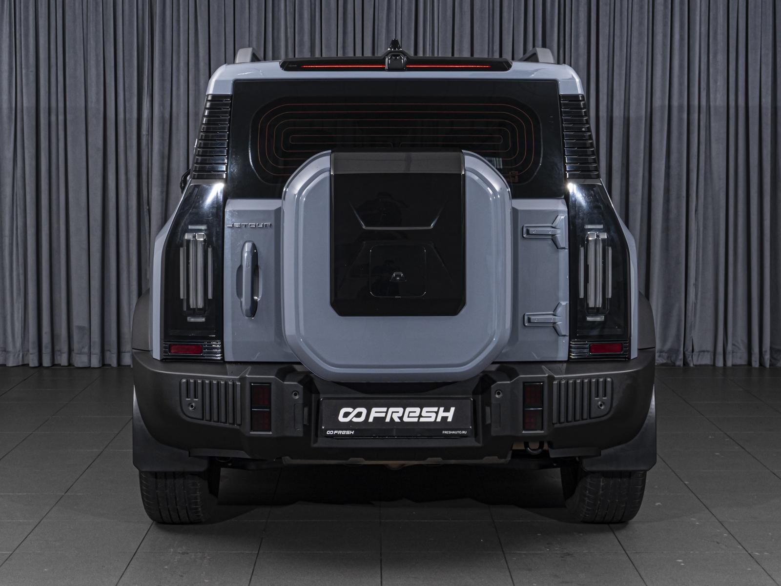 Xcite X-Cross 8 2024